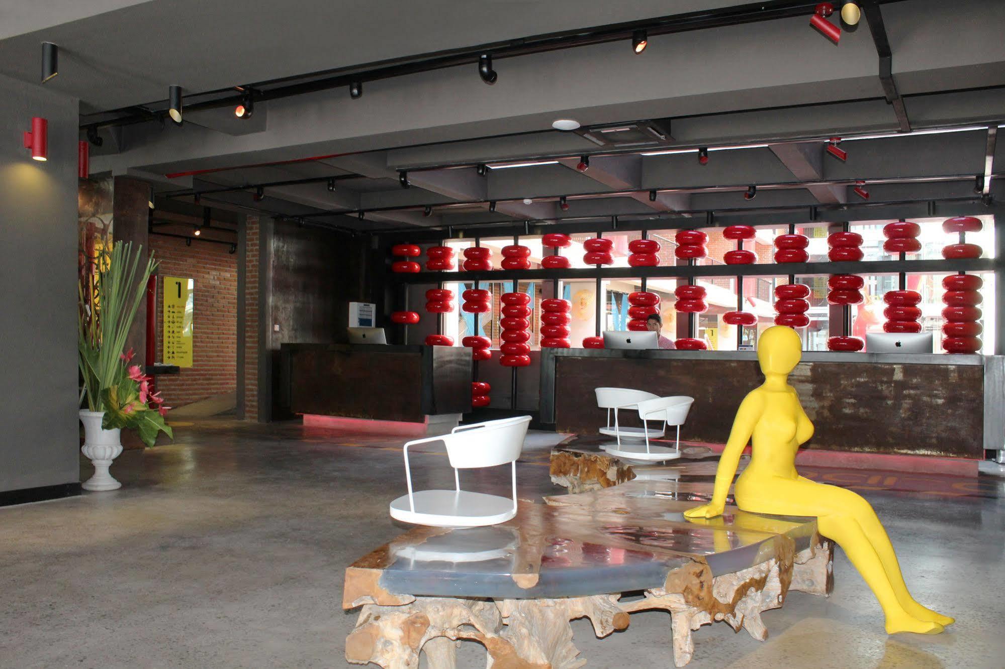 Viva Dash Hotel Seminyak Ngoại thất bức ảnh